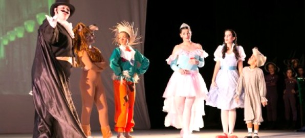 Alunos da Educação Infantil  irão a peça “O Mágico de Oz” no Teatro Pedro II.